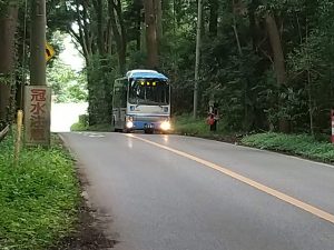 在りし日の長谷部バス停 冠水注意の看板先は今年3回車が水没